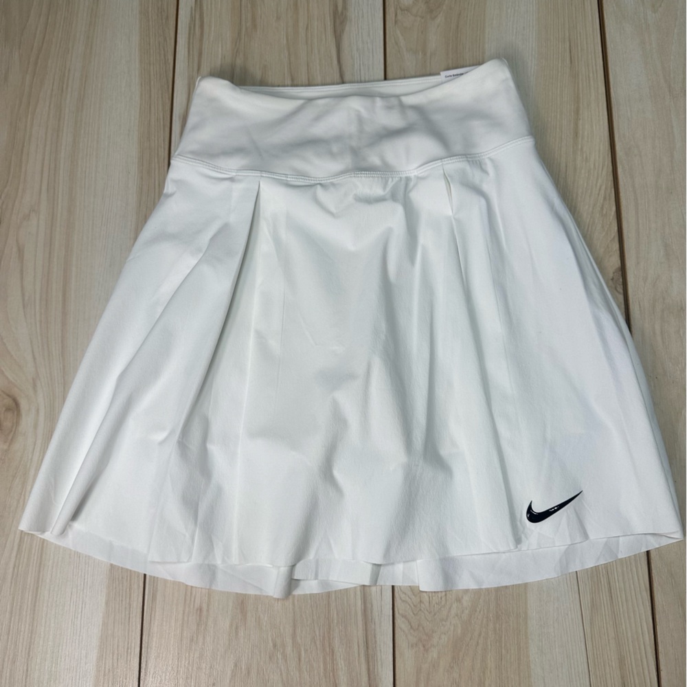 Nike Skort Skirt Womens‎ XS White Standard Dri Fit Tennis Golf Pickleball New